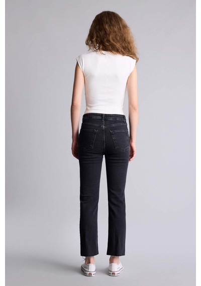 Defacto Yüksek Bel Crop Flare Kesim Bilek Boy Yıkamalı Jean Pantolon G2217ax26aunm36 Antrasit-nm36