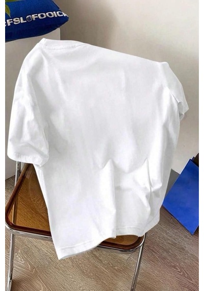 Bambu Panda Grafikli Cep Detaylı Kısa Kollu Oversize Unisex Bisiklet Yaka Tişört Beyaz