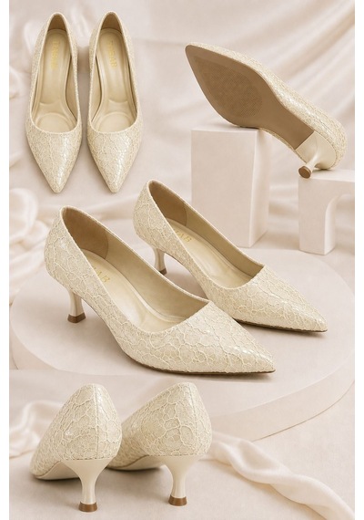 Dabab Shoes Leyla Kadın Ekru Sivri Burun Dantel Desenli 5 Cm İnce Topuklu Stiletto Ayakkabı Dabab Shoes Leyla Kadın Ekru Sivri Burun Dantel Desenli 5 Cm İnce Topuklu Stiletto Ayakkabı