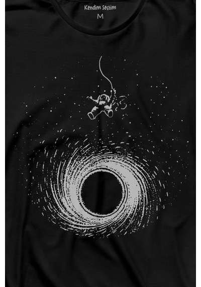 Kara Delik Üstünde Salınan Astronot Uzay Karadelik Uzun Kollu Tişört Baskılı T-shirt 001