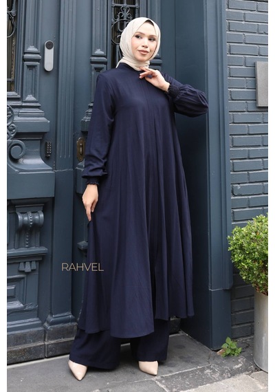 Rahvel Umre Takımı Viskon Kumaş Tunik Pantolon Bir Arada Terletmez İç Göstermez Lacivert Rahvel Umre Takımı Viskon Kumaş Tunik Pantolon Bir Arada Terletmez İç Göstermez Lacivert