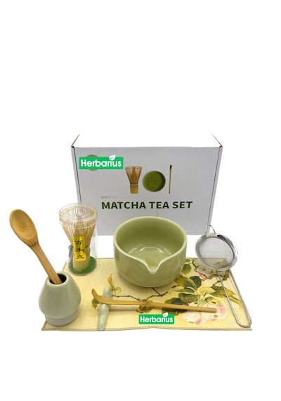 Herbarius 8 Parça Çiçek Desenli Balık Sırtı Kabartmalı Açık Adaçayı Yeşili Renk Matcha Çayı Hazırlama Seti - Geleneksel Japon Matcha Seti
