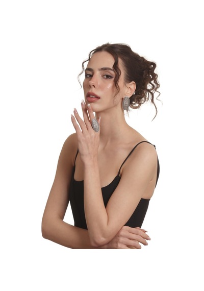 Kadın Antik Gümüş Kaplama Etnik Motif Baskılı Çivili Model Oval Küpe &yüzük Set Gümüş