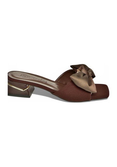 Fox Shoes Y820780504 Kahverengi Kumaş Kalın Topuklu Kurdele Detaylı Kadın Terlik Kahverengi Fox Shoes Y820780504 Kahverengi Kumaş Kalın Topuklu Kurdele Detaylı Kadın Terlik Kahverengi