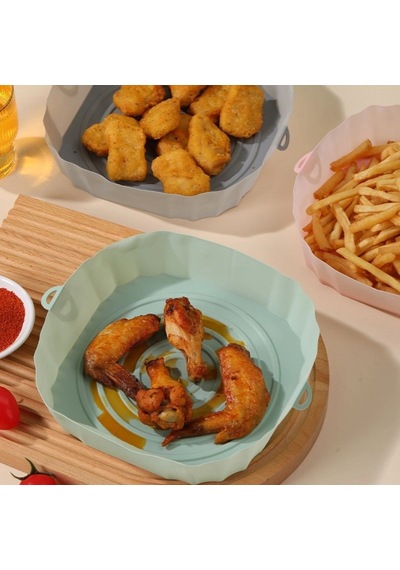 Buffer Renkli Isıya Dayanıklı Yıkanılabilir Silikon Fırın Ve Airfryer Kare Model Pişirme Matı 20 Cm Çok Renkli
