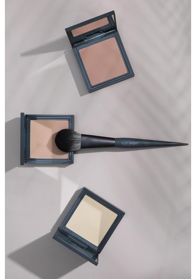 Kompakt Pudra - 12 Saate Kadar Kalıcılık - Soğuk-nötr Cilt Alt Tonu - Compact Powder 06 Creamy Diğer