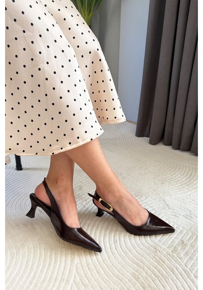 Preshley Kadın Flow Kahve Rugan Sivri Burunlu Kısa 5 Cm Topuklu Rahat Şık Arkası Acık Stiletto Ayakkabı Kahverengi Preshley Kadın Flow Kahve Rugan Sivri Burunlu Kısa 5 Cm Topuklu Rahat Şık Arkası Acık Stiletto Ayakkabı Kahverengi