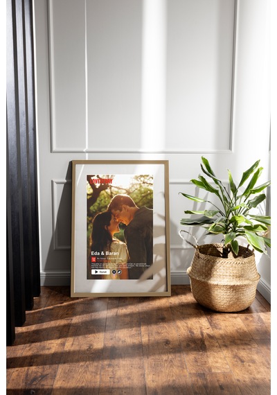 Netflix Temalı Lovestory Sevgili Tablosu - Çerçeveli 33x48cm 1 Adet
