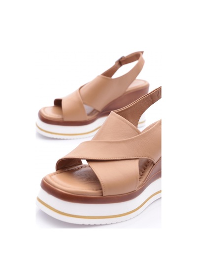 Dgn 722-24170 Kadin Mega Kalin Taban Sandalet Capıcıno