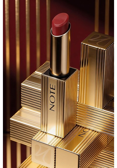 Aura Silk Lipstick 05 Desert Rose Kremsi Yarı Parlak Ruj - Nude Çok Renkli Aura Silk Lipstick 05 Desert Rose Kremsi Yarı Parlak Ruj - Nude Çok Renkli