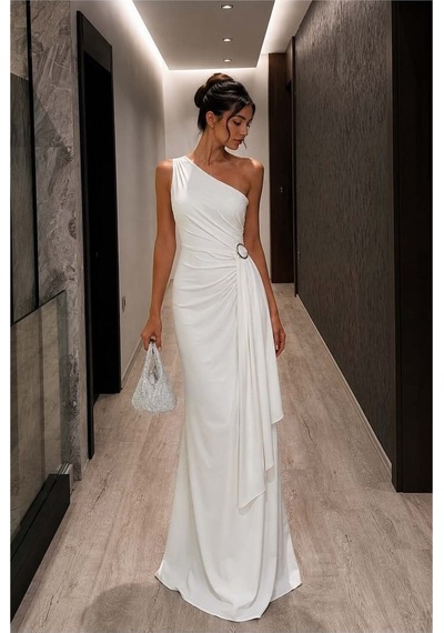 DefyModa Kadın Modern Stil Tek Omuz Kemerli Maxi Abiye Elbise Beyaz