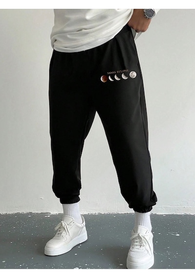 Moon Eclipse Eşofman Altı Jogger - Siyah Baskılı Lastik Paça Yüksel Bel Siyah Moon Eclipse Eşofman Altı Jogger - Siyah Baskılı Lastik Paça Yüksel Bel Siyah