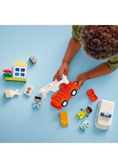 LEGO® DUPLO® Ambulans ve Sürücü 10447