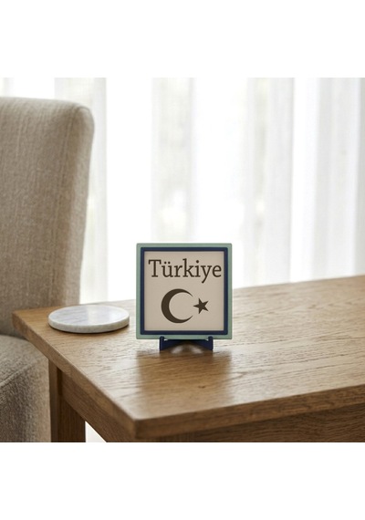 Ay Yıldız Temalı Modern Dekoratif Obje, Yaşam Alanınıza Zarafet Katan Şık Masaüstü Aksesuarı 10x10cm