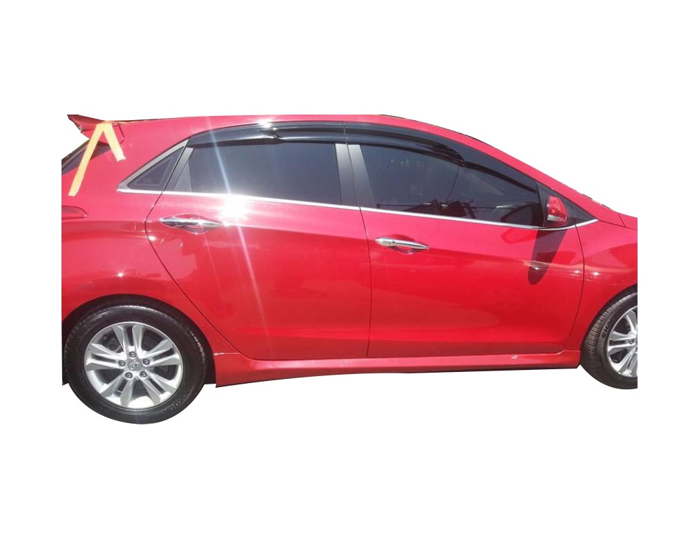 Hyundai I30 (2011-2016) Custom Yan Marşpiyel Seti (Plastik)