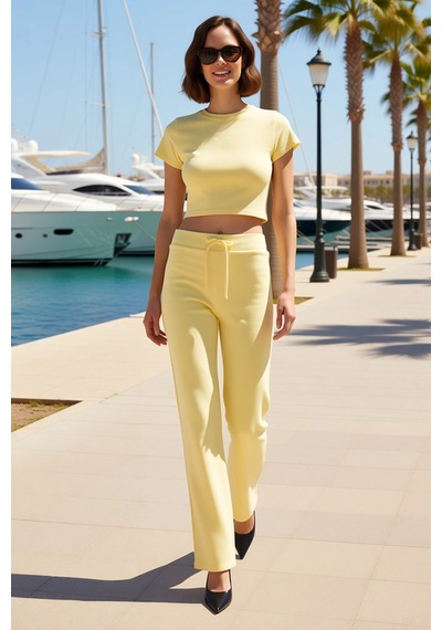 Benerly Kadın Büyük Beden Crop Top Ispanyol Paça Takım Bisiklet Yaka Kısa Sarı