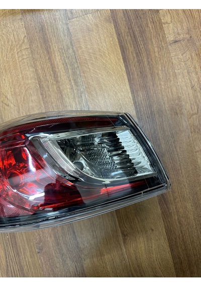 Mazda 3 Dış Sol Stop Lambası 2011