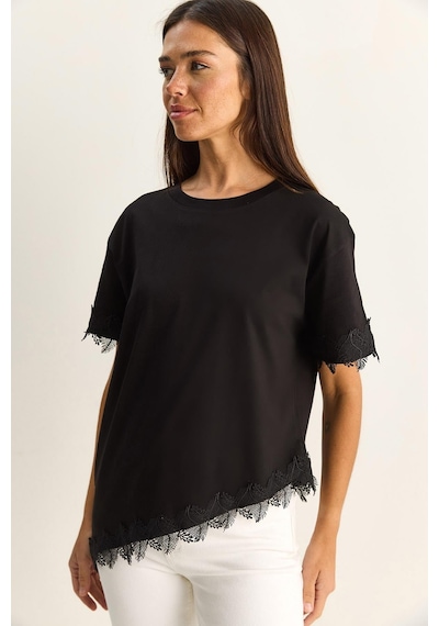 Shade Kadın Bisiklet Yaka Dantel Detaylı Asimetrik Kesim Oversize T-shirt 2224 60286124 - Siyah