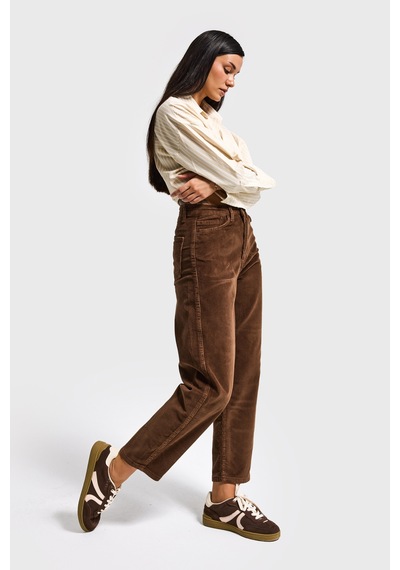 Itsbasic Kadın Kahve Renk 26w5-42 Relax Fit Elastan Kumaş Velvet Kadife Kumaş Pantolon Kahverengi