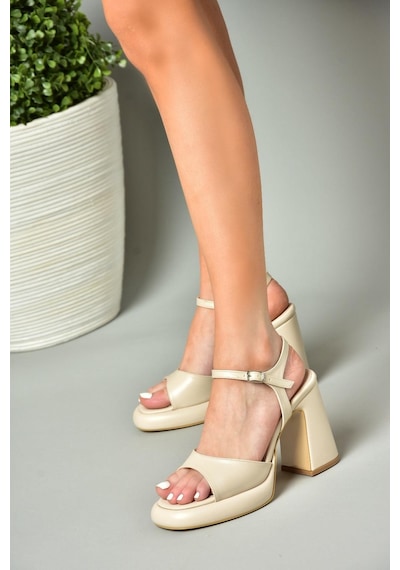 Fox Shoes S569012809 Ten Kalın Topuklu Kadın Ayakkabı Ten Rengi