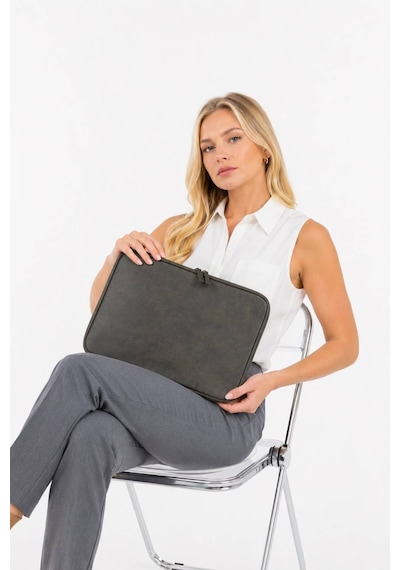 Mussen Arvo - Macbook Air Ve Pro - Laptop Çantası & Kılıfı 13", 13.3", 13.6" Ve 14" İnç Koyu Haki Raven Koyu Haki Raven Mussen Arvo - Macbook Air Ve Pro - Laptop Çantası & Kılıfı 13", 13.3", 13.6" Ve 14" İnç Koyu Haki Raven Koyu Haki Raven