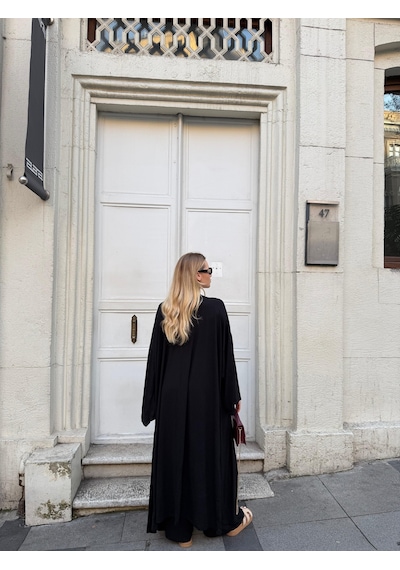 Bonacosa Kadın Viskon 3 Lü Takım Kimono + Beli Lastikli Salaş Pantolon + Crop 8 Renk Siyah Bonacosa Kadın Viskon 3 Lü Takım Kimono + Beli Lastikli Salaş Pantolon + Crop 8 Renk Siyah