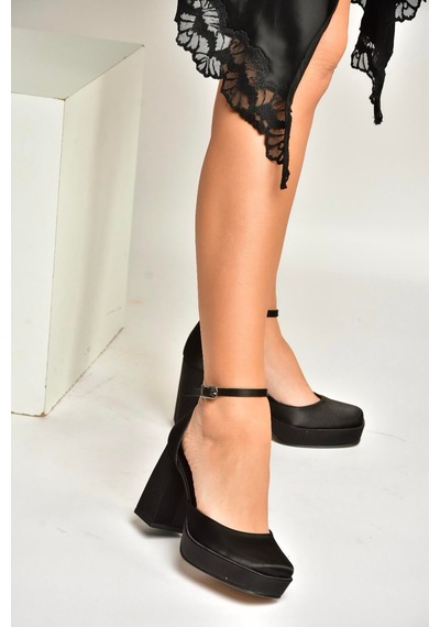Fox Shoes Y246043004 Siyah Kumaş Kalın Platform Topuklu Abiye Ayakkabı Siyah