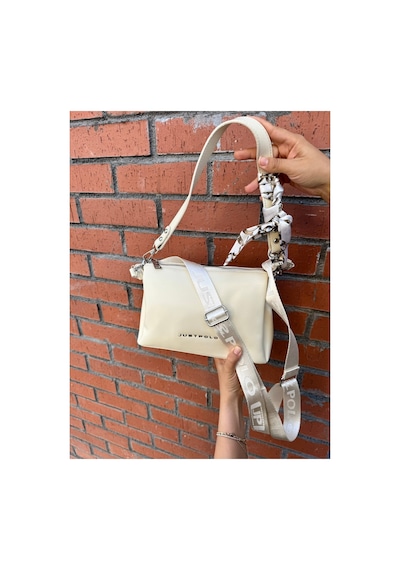 Just Polo Kadın Premium Şal Detaylı Yumuşak Deri Ayarlanabilir Askılı Çapraz El Ve Omuz Çantası Ebat : 28 X 18 Cm Krem