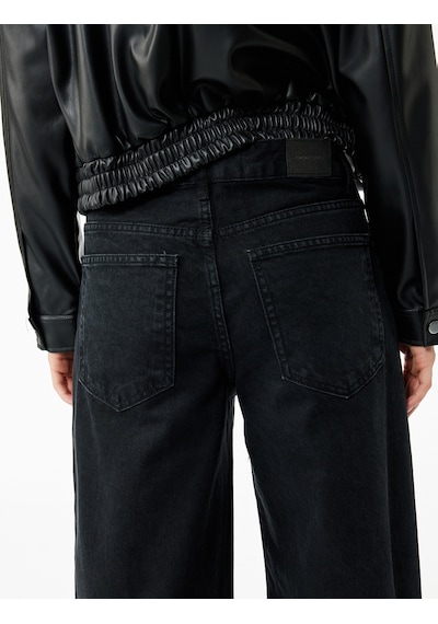 Koton Normal Bel Cepli Düğmeli Pamuklu Rahat Kesim Geniş Paça Jean Pantolon - Loose Straight Fit Jeans Siyah 6wal40060md Siyah Koton Normal Bel Cepli Düğmeli Pamuklu Rahat Kesim Geniş Paça Jean Pantolon - Loose Straight Fit Jeans Siyah 6wal40060md Siyah