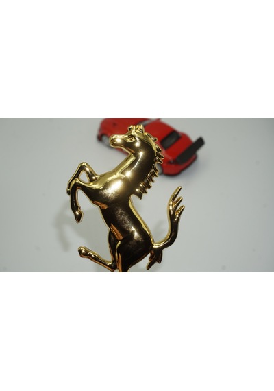 Ferrari Horse At Logo Gold Metal Bagaj Logo Amblem Arma