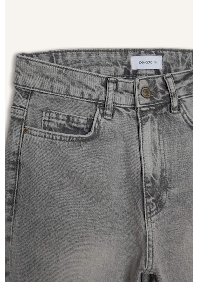 Defacto Comfort Straıght Normal Bel Kısa Paça Jean Yıkamalı Pantolon H5367ax26smnm55 Gri-nm55 Defacto Comfort Straıght Normal Bel Kısa Paça Jean Yıkamalı Pantolon H5367ax26smnm55 Gri-nm55