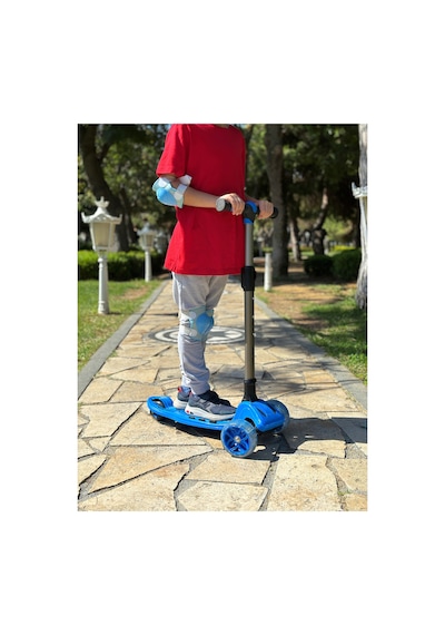Mavi Cool Wheels Maxi Led Işıklı 3 Tekerlekli Yükseklik Ayarlı Scooter 50kg Mavi