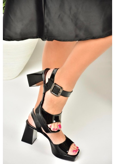 Fox Shoes U820009708 Siyah Rugan Kalın Topuklu Kadın Ayakkabı Siyah
