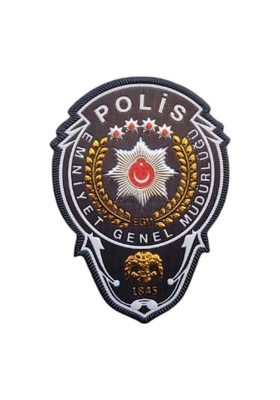 Polis Göğüs Arması