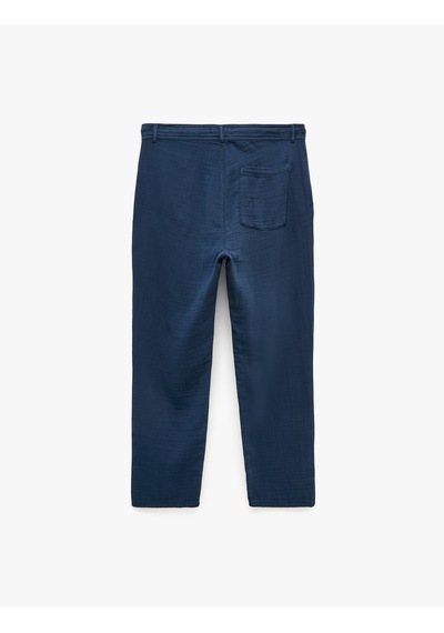 Koton Beli Bağcıklı Düğmeli Cepli Regular Fit Pamuklu Chino Müslin Pantolon Lacivert 7wam40045hw Koton Beli Bağcıklı Düğmeli Cepli Regular Fit Pamuklu Chino Müslin Pantolon Lacivert 7wam40045hw