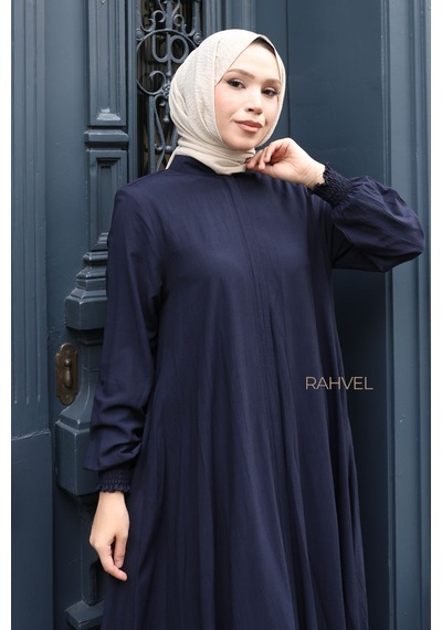 Rahvel Umre Takımı Viskon Kumaş Tunik Pantolon Bir Arada Terletmez İç Göstermez Lacivert Rahvel Umre Takımı Viskon Kumaş Tunik Pantolon Bir Arada Terletmez İç Göstermez Lacivert