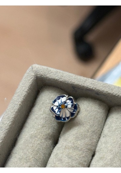 Mavi Menekşe Charm