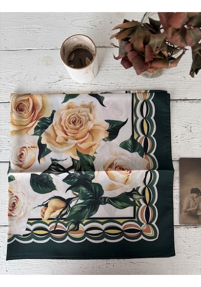 Trend Dokunuş Kadın 70-70 Saten Güldesenli Fular Bandana Gül