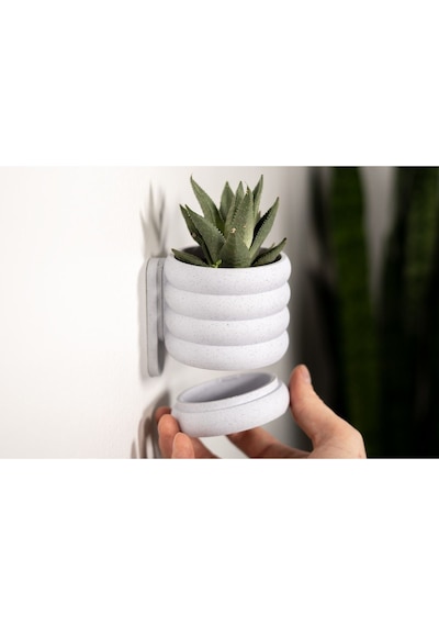 Modern Tarz Duvar Askılı Beyaz Plastik Saksı