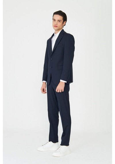 Lacivert Modern Slim Fit Dokulu Kumaş Şık Klasik Yaka Zamansız Takım Elbise Laci