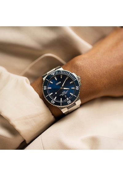 Oris Or.733 7789 4135-07 8 23 04peb Kol Saati Altın - Siyah