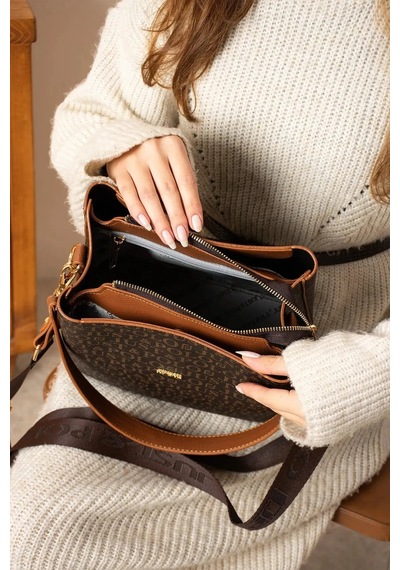 Just Polo Kadın Monogram Baskılı El Ve Omuz Çantası Ebat 25 X 25 Kahve Taba