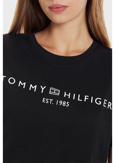 Tommy Hilfiger Logolu Pamuklu Regular Fit Bisiklet Yaka T Shirt Kadın T Shirt Ww0ww40276 Bds Siyah Tommy Hilfiger Logolu Pamuklu Regular Fit Bisiklet Yaka T Shirt Kadın T Shirt Ww0ww40276 Bds Siyah