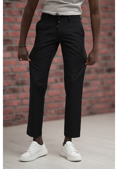 Paul Martin Regular Fit Likralı Paraşüt Kumaş Beli İplikli Ve Lastikli Jogger Pantolon Siyah Paul Martin Regular Fit Likralı Paraşüt Kumaş Beli İplikli Ve Lastikli Jogger Pantolon Siyah