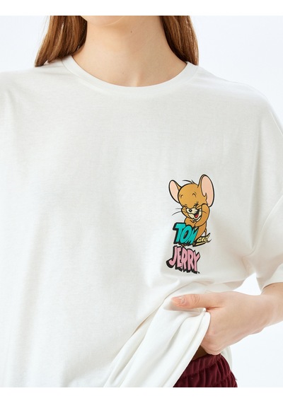 Koton Tom Ve Jerry Lisanslı Arkası Baskılı Oversize Tişört Ekru 5sal10268ık Ekru Koton Tom Ve Jerry Lisanslı Arkası Baskılı Oversize Tişört Ekru 5sal10268ık Ekru