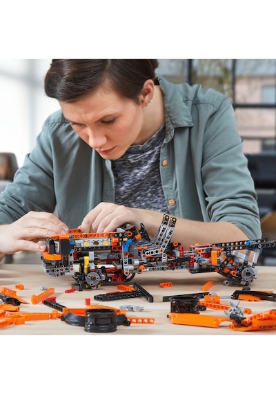 LEGO® Technic 42126 Ford F 150 Raptor 1379 Parça