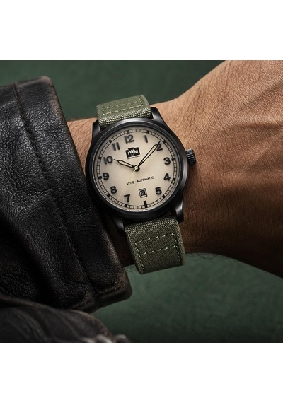 Avı-8 Av-4161-04 Erkek Kol Saati Metalik Gri