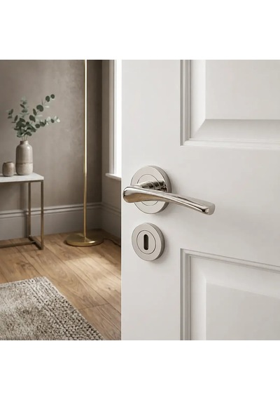 Sese Kapı Kolu Nikel/ınox Renk Ekonomik Rozetli Kapı Kolu 200-28r-21/53