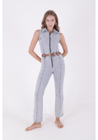 Dekoratif Kemer Detaylı Ve Kolsuz Fermuarlı Rahat Kot Kadın Tulum Kar Yıkama Açık Mavi Denim Kar Yıkama Açık Mavi Dekoratif Kemer Detaylı Ve Kolsuz Fermuarlı Rahat Kot Kadın Tulum Kar Yıkama Açık Mavi Denim Kar Yıkama Açık Mavi