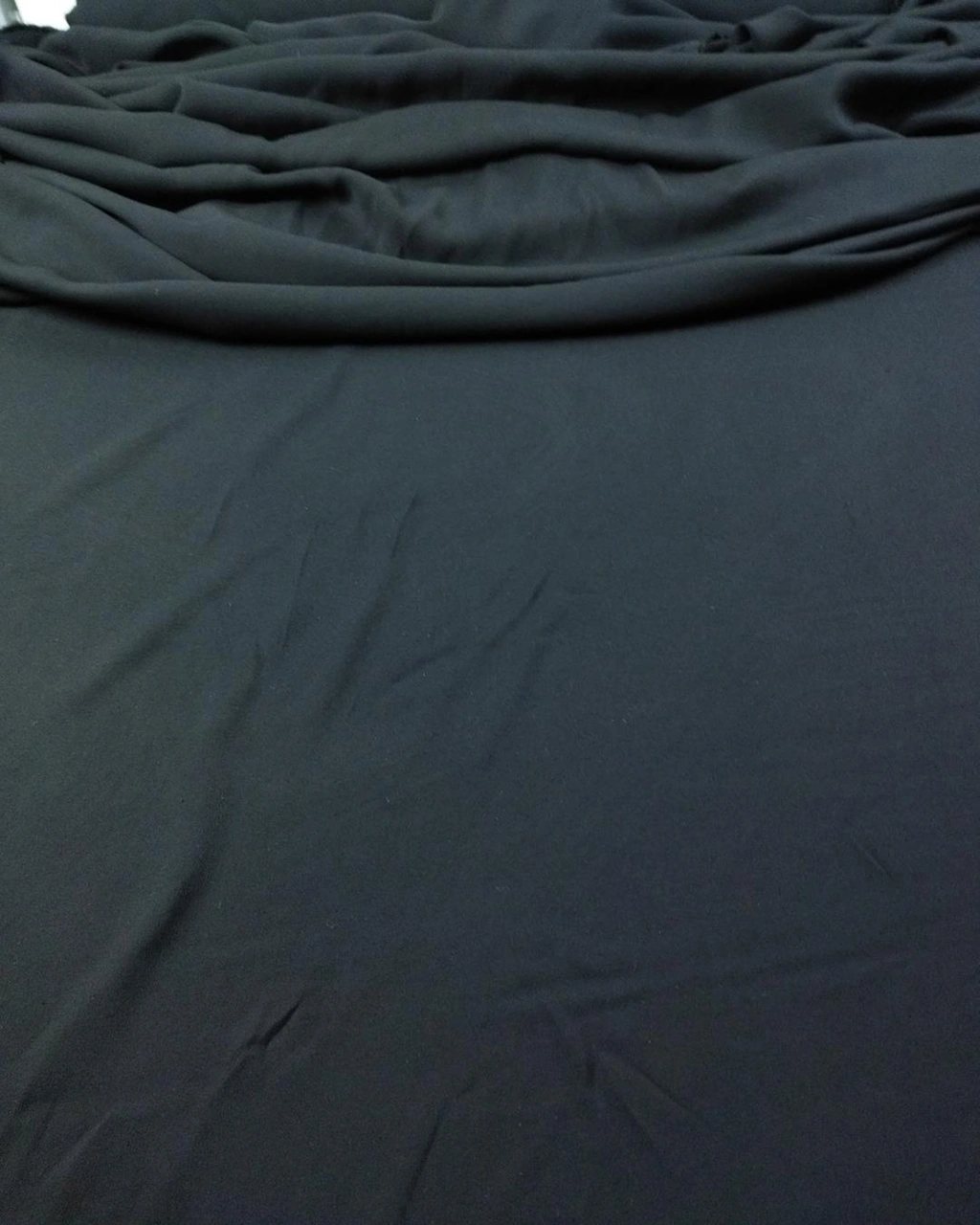 Krep İnce Dökümlü Siyah En: 150 Cm-1137 Renkli